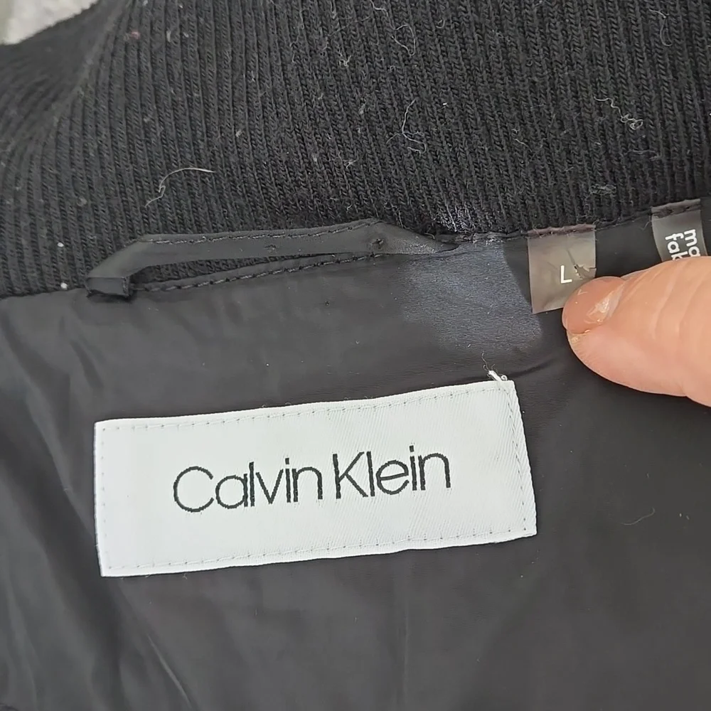 LAST CHANCE! Calvin Klein Women's Quilted Black Hooded Jacket - Picture 15 of 16